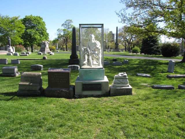 Graceland Cemetery, Chicago, Illinois