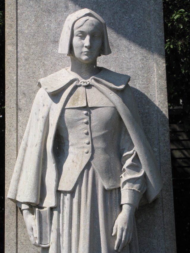 Pilgrim woman statue in Plymouth